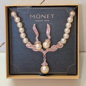 Monet jewelry, NWT/NIB. Beautiful rose goldtone, faux pearl & rhinestone set.
